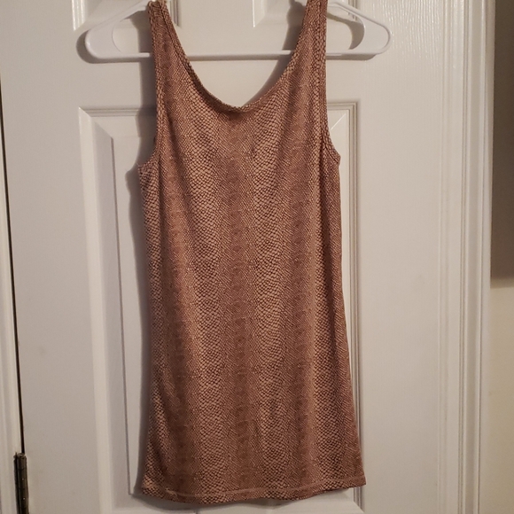 Top - Picture 2 of 3